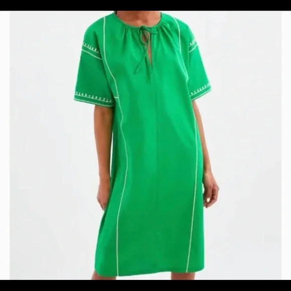 zara green embroidered dress Zara Green Embroidered Dress